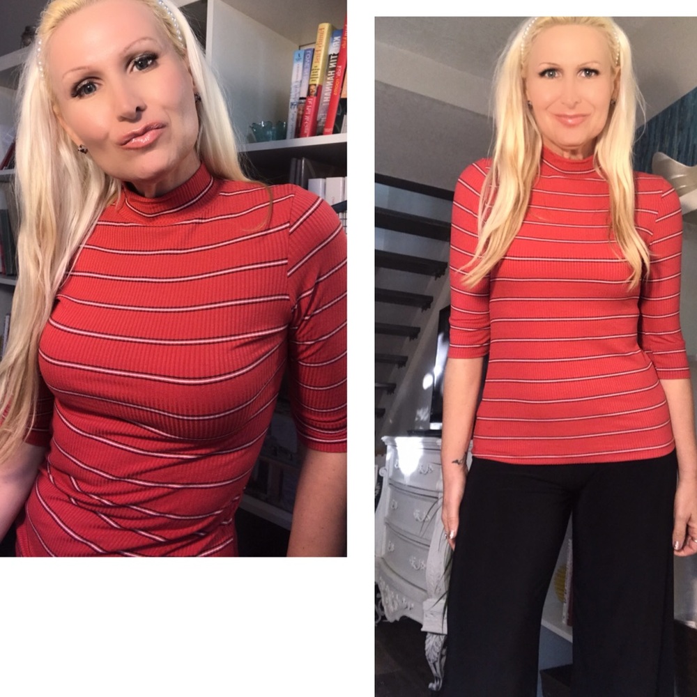 🌟Brick Mock Neck Red/Black Stripe Top🤩